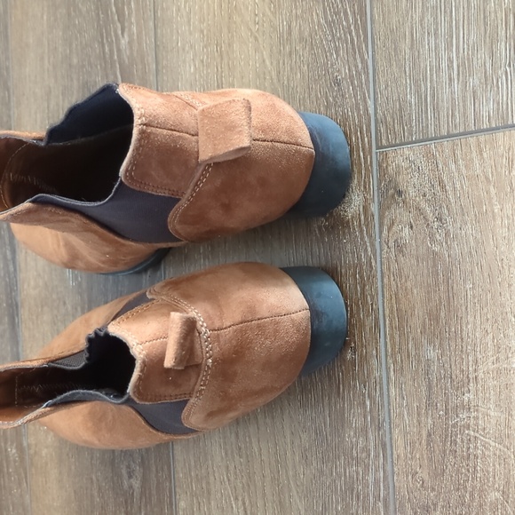 Expression pull on ankle boots - Picture 2 of 4